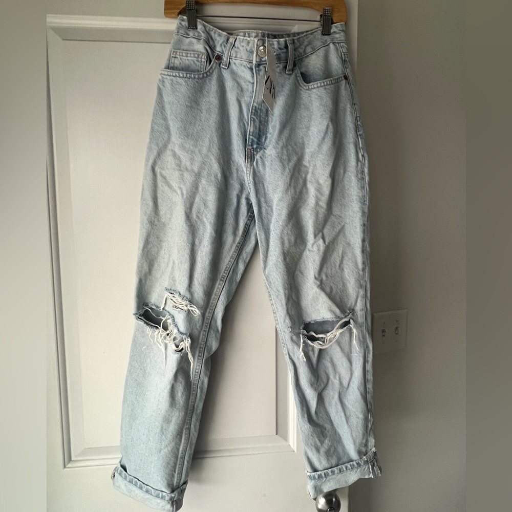 NWT! ZARA light wash distressed denim